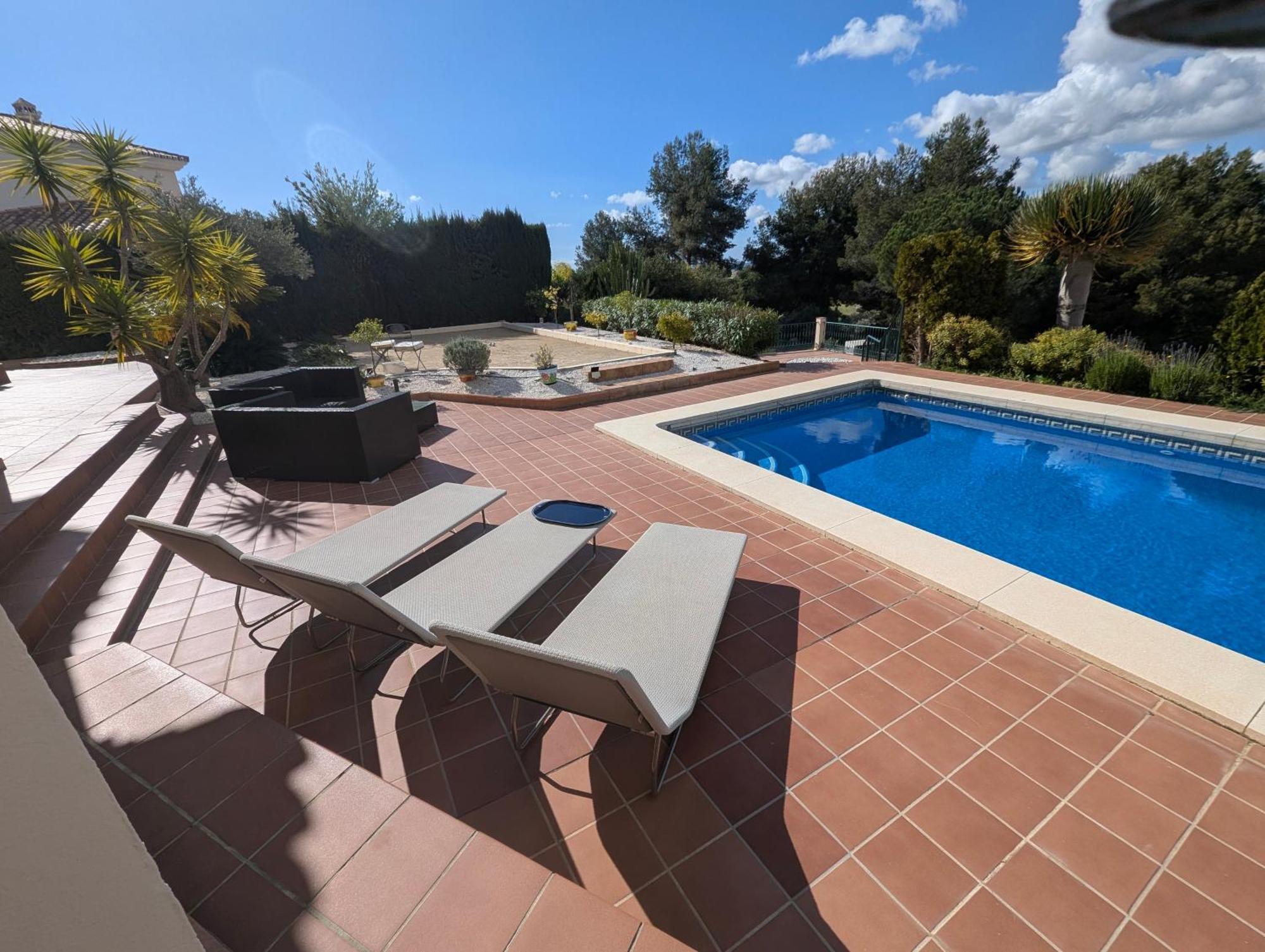 Villa With Pool And Boule Right On Alhaurin Golf *