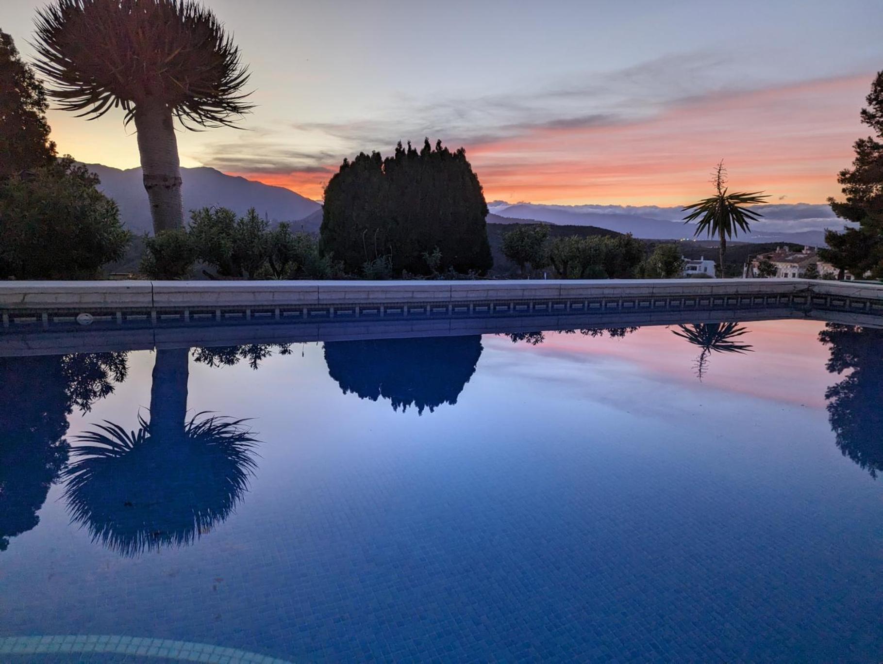 Villa With Pool And Boule Right On Alhaurin Golf *